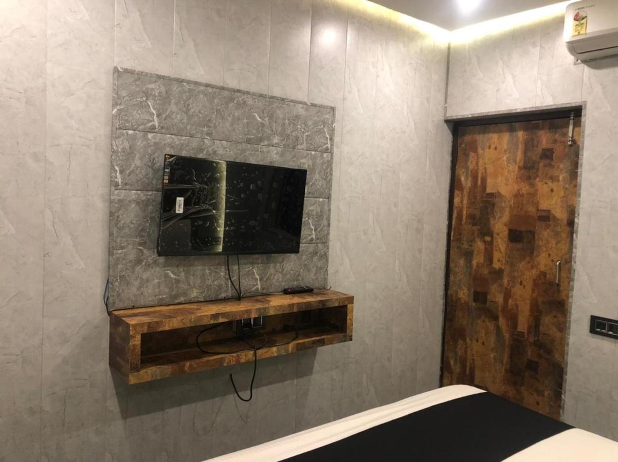 Aariv Inn Baga Beach Екстериор снимка