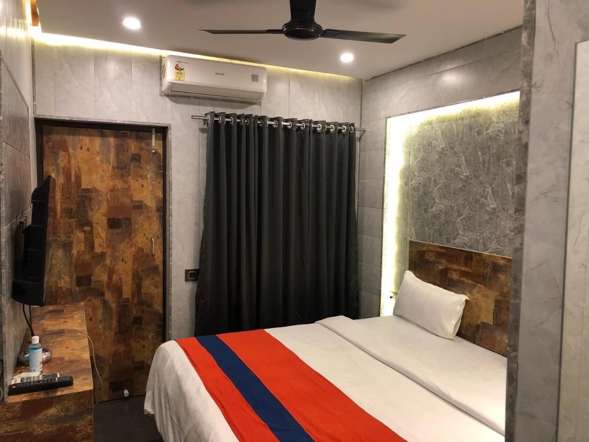Aariv Inn Baga Beach Екстериор снимка